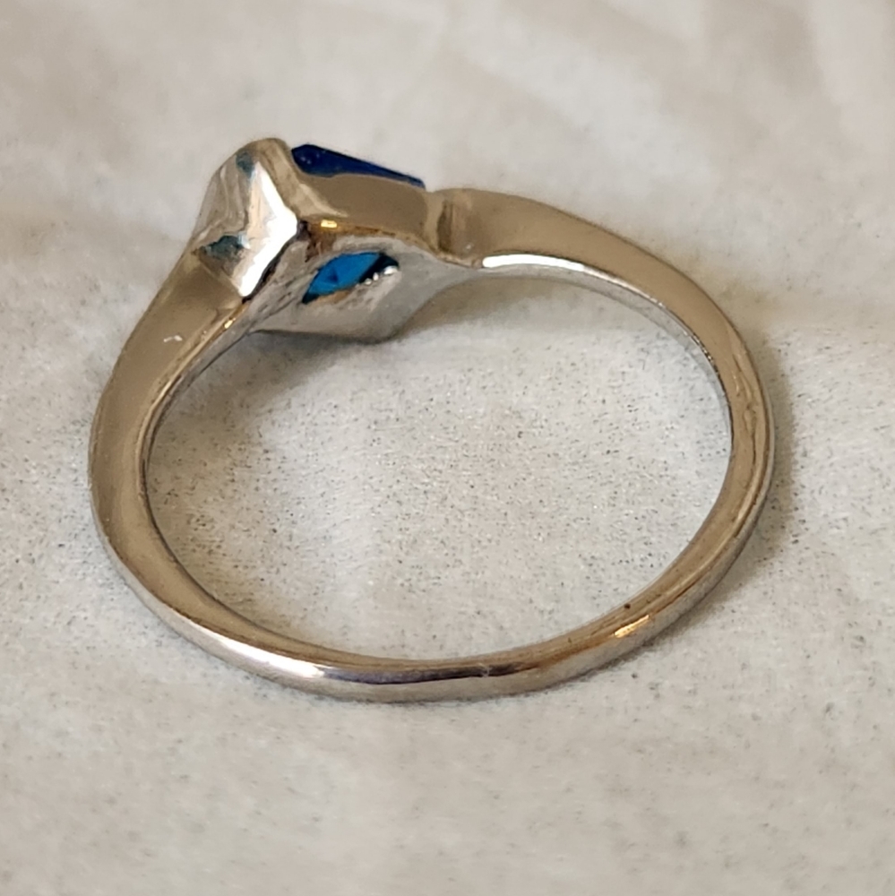 Bright Blue Square 🟦 Ring 💍 - Picture 5 of 5